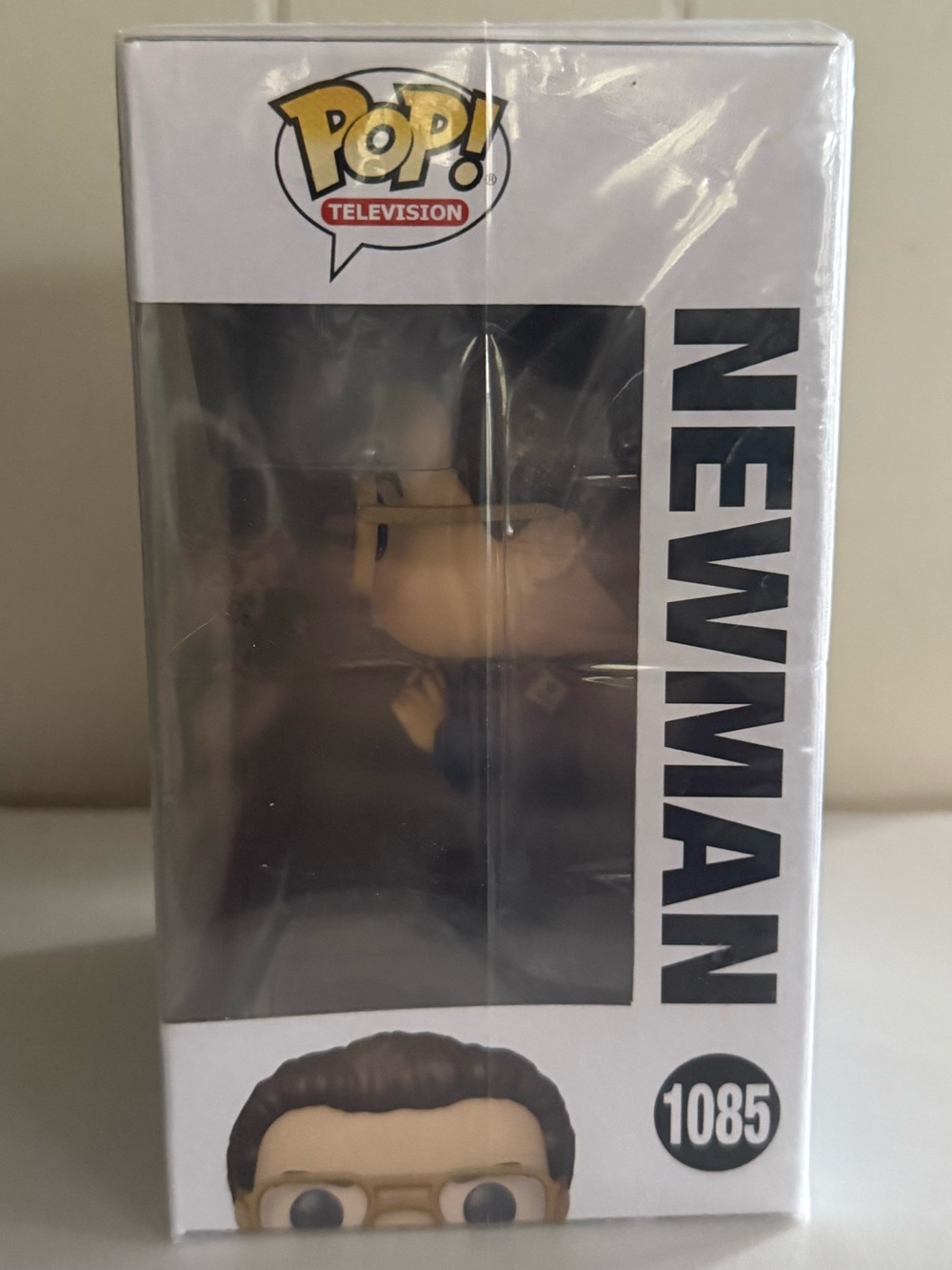 Funko Pop! Seinfeld Newman Vinyl Figure - Brown Hair, Tan Glasses, Blue Suit - Picture 4 of 6